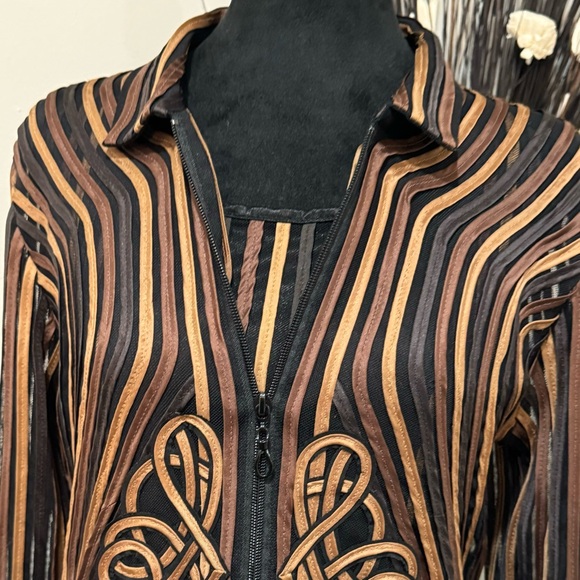 Damee, Inc two piece set. Tank and Jacket. Medium - Picture 9 of 14